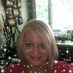 Meet your Posher, Holly